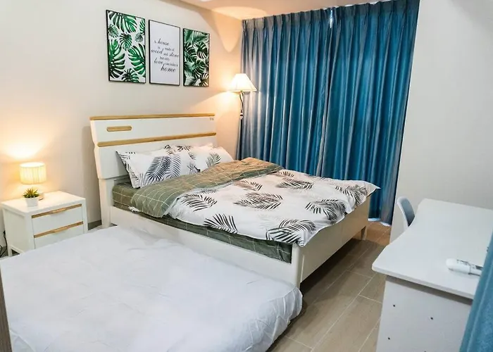 A2j Luxury 3br Uptown Balcony Bgc Near Mall * Manila