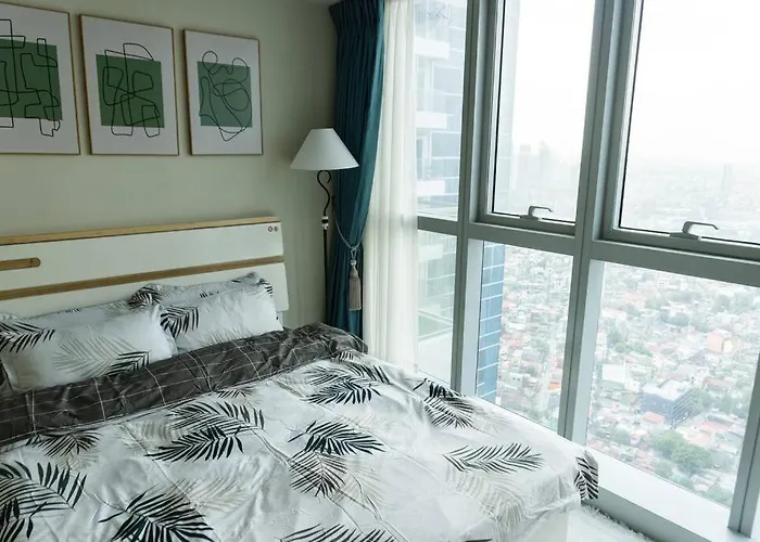 A2j Luxury 3br Uptown Balcony Bgc Near Mall Manila