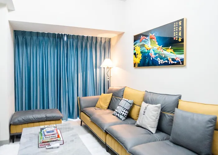 A2j Luxury 3br Uptown Balcony Bgc Near Mall Apartment Manila